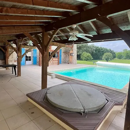 Maison Sur Lot Holiday home